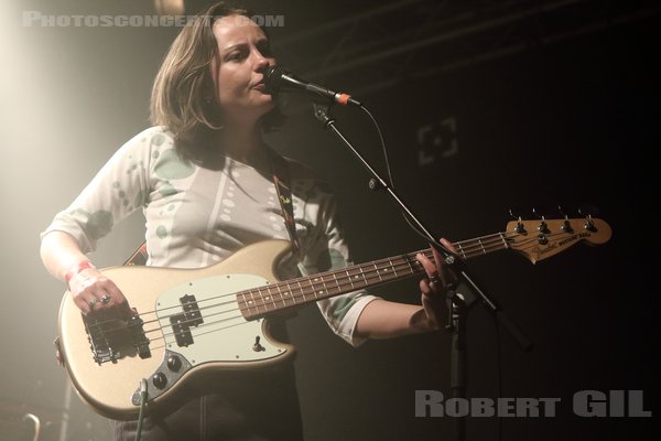 THE ORIELLES - 2023-04-11 - PARIS - Point Ephemere - Esme Hand-Halford